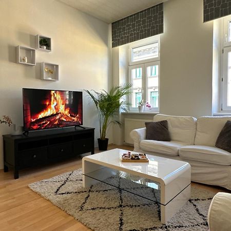 וינה Charmante Zentral Gelegene Wohnung מראה חיצוני תמונה